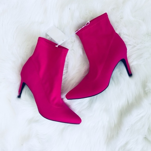 Shoes - NEW Hot Pink Stretchy Material Spandex High Heels